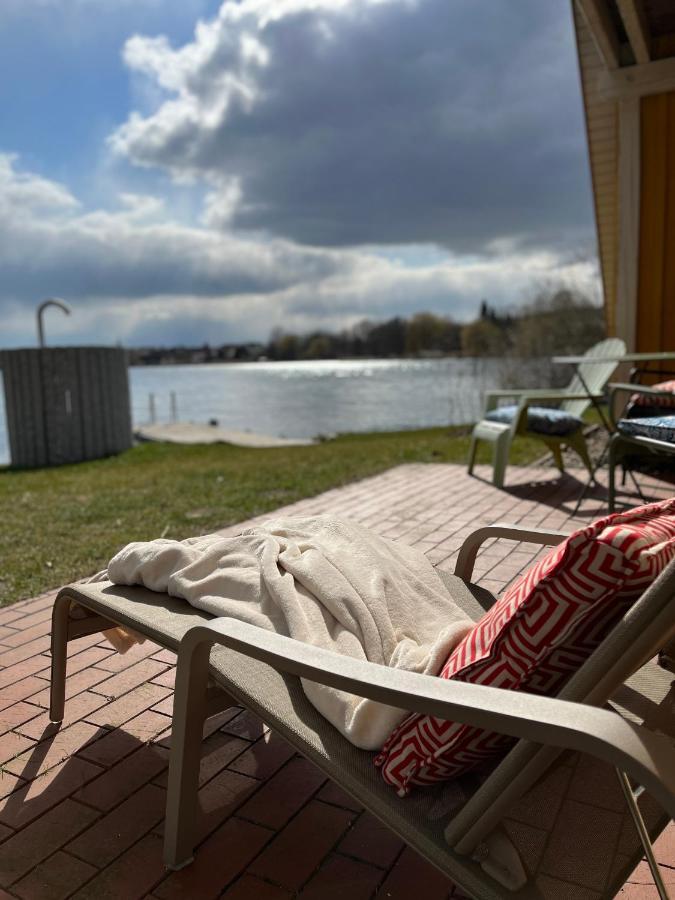 Ferien Direkt Am Wasser Mit Hund Krakow am See Exteriör bild